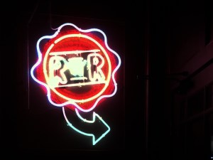 Redds in Rozzie - Neon Sign
