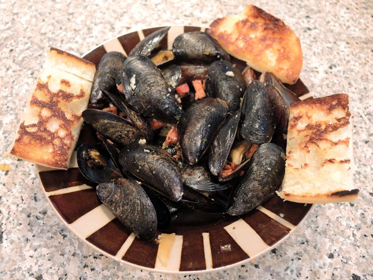 Steamed Mussels with Chourico and Toasted Bread by Man Fuel