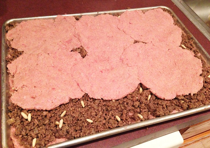 Creating Top Layer of Kobeba in Tray - www.manfuelblog.com