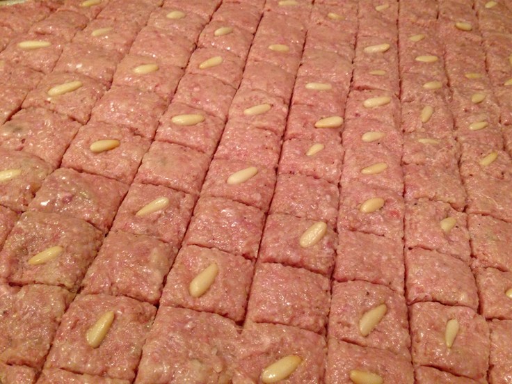 Kobeba Incision Design on Man Fuel - www.manfuelblog.com