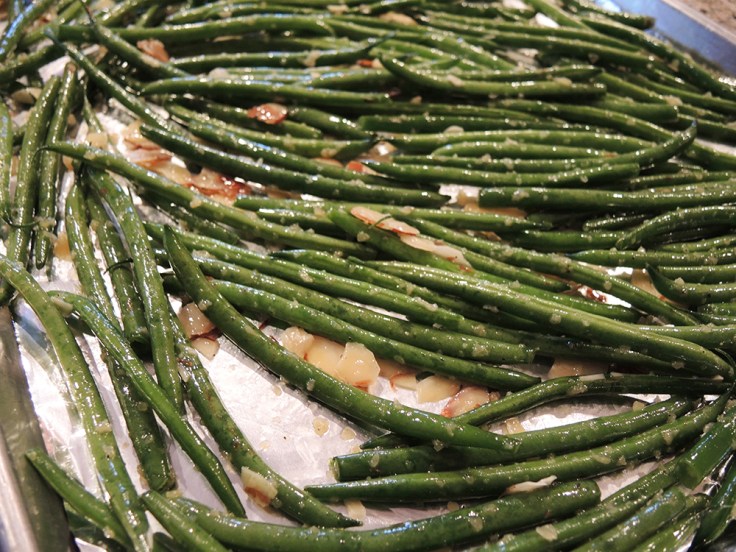 Man Fuel Food Blog - Roasting Green Beans with Garlic and Almonds