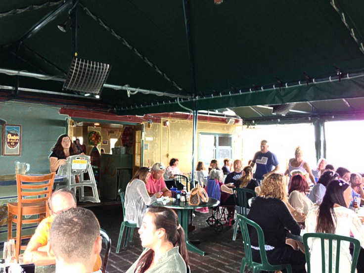 Man Fuel - food blog - Quito's - Bristol, RI - Interior