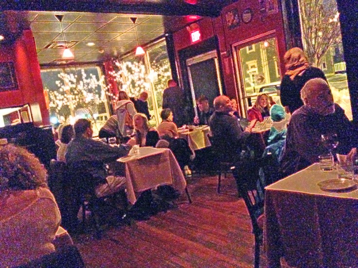 Man Fuel Review - Boradway Bistro - Providence, RI - Interior