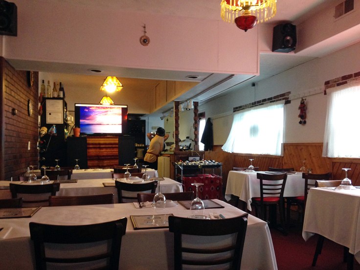 Man Fuel Food Blog - Camelia of Istanbul Interior - East Providence, RI