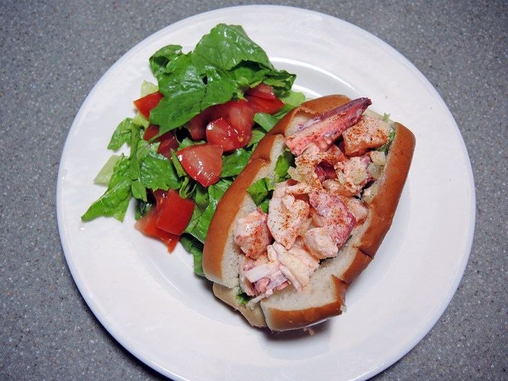Man Fuel Food Blog - Traditional Lobster Roll Recipe