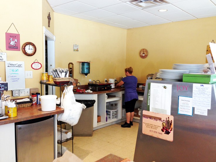 Man Fuel Food Blog - Cucina Mia - Quincy, MA - Kitchen