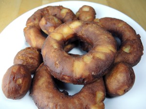 Man Fuel Food Blog - Apple Cider Doughnuts