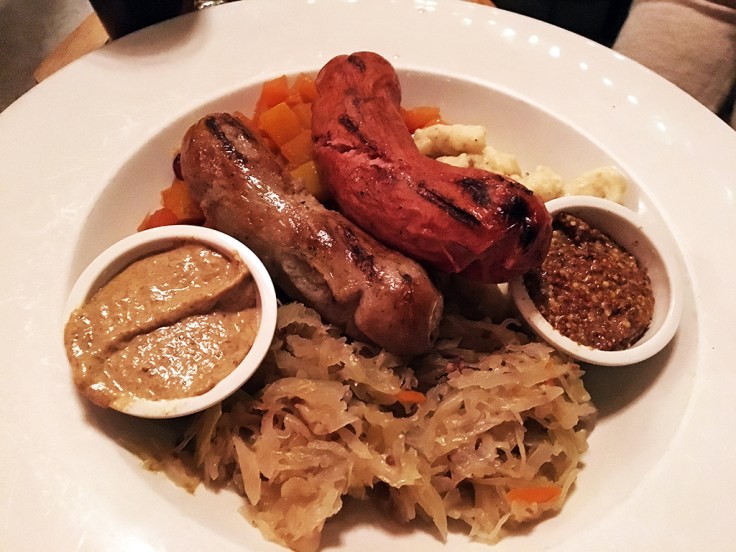 Man Fuel Food Blog - Redlefsen's - Bristol, RI - Grilled Wurst Platter