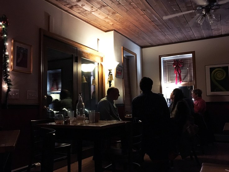 Man Fuel Food Blog - Beehive Cafe - Bristol, RI - Interior