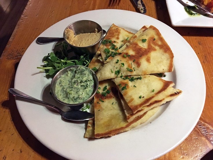 Man Fuel Food Blog - Beehive Cafe - Bristol, RI - Pita Bread and Dips