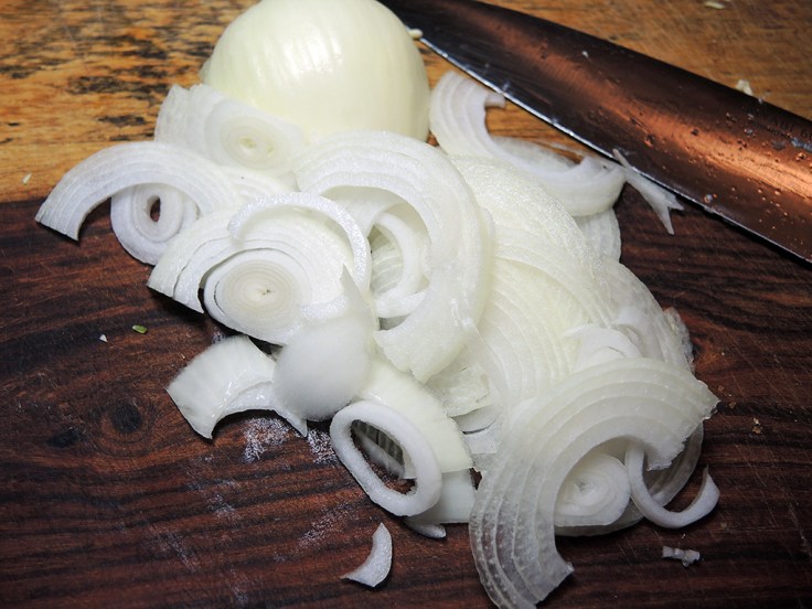 Man Fuel Food Blog - Sliced Onions