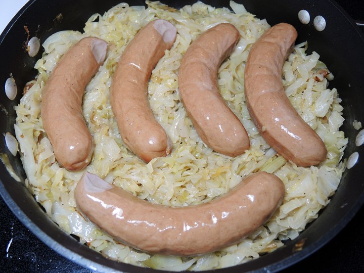 Man Fuel Food Blog - Steaming Knockwurst over Braised Cabbage