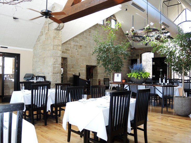 Man Fuel Food Blog - The Quarry - Hingham, MA - Interior