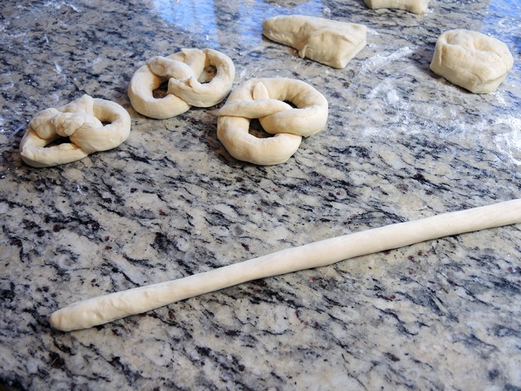 man-fuel-food-blog-soft-pretzels-recipe-braiding-pretzels