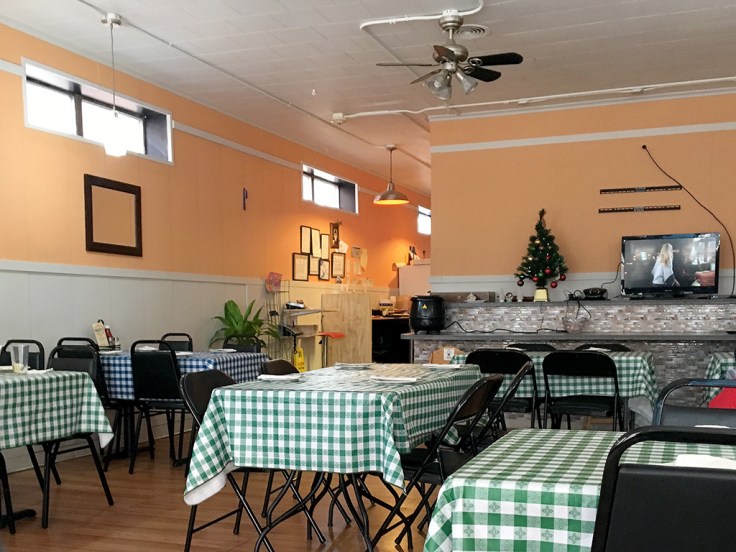 man-fuel-food-blog-habibis-middle-eastern-kitchen-north-attleboro-ma-interior