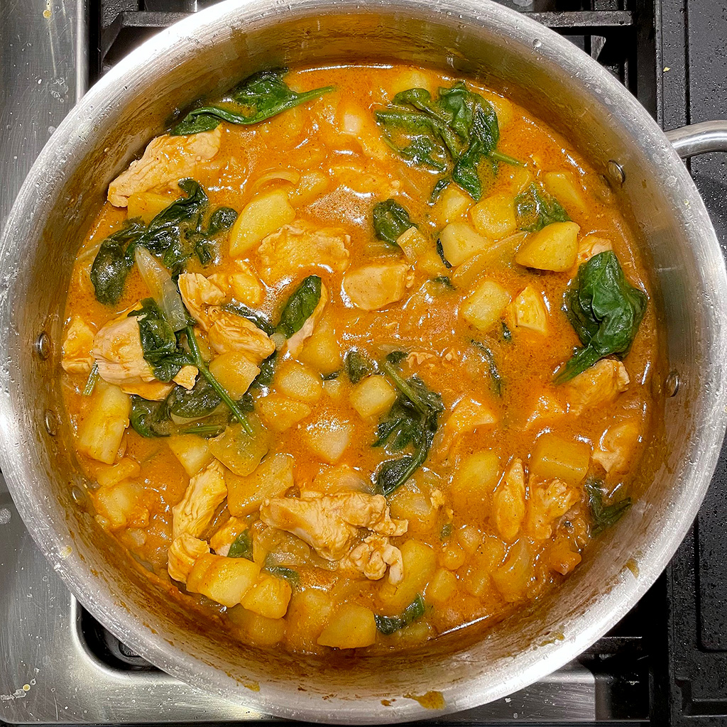 Home Is A Kitchen - Crowd Cow Review - Chicken Curry